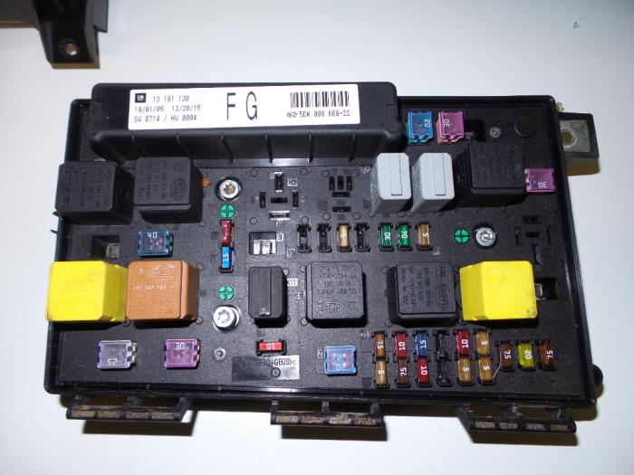 Used Opel Astra H (L48) 1.6 16V Twinport Fuse box ... astra fuse box layout 